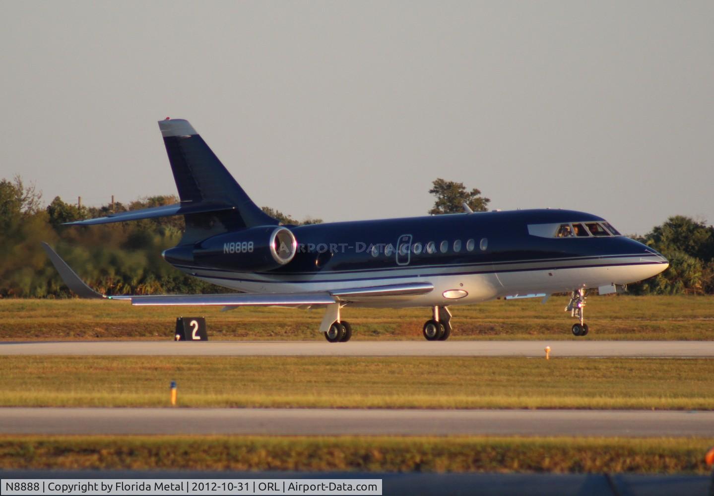 N8888, 1996 Dassault Falcon 2000 C/N 28, Falcon 2000