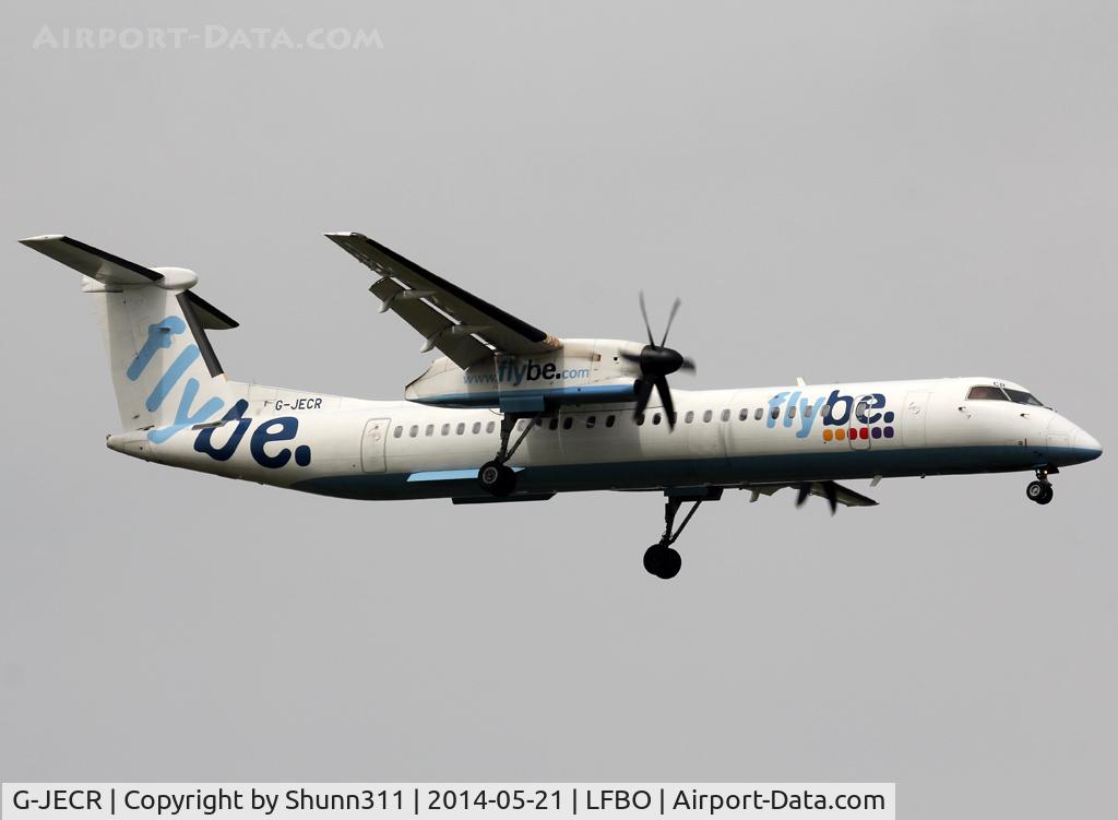 G-JECR, 2006 De Havilland Canada DHC-8-402Q Dash 8 C/N 4139, Landing rwy 14R