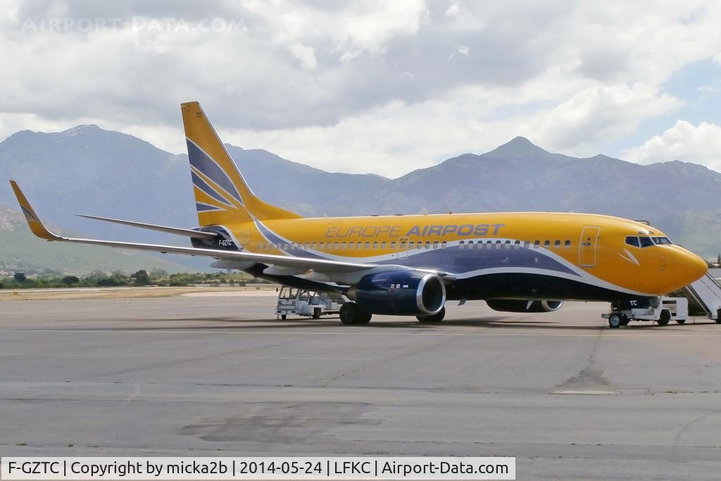 F-GZTC, 2002 Boeing 737-73V C/N 32414, Parked