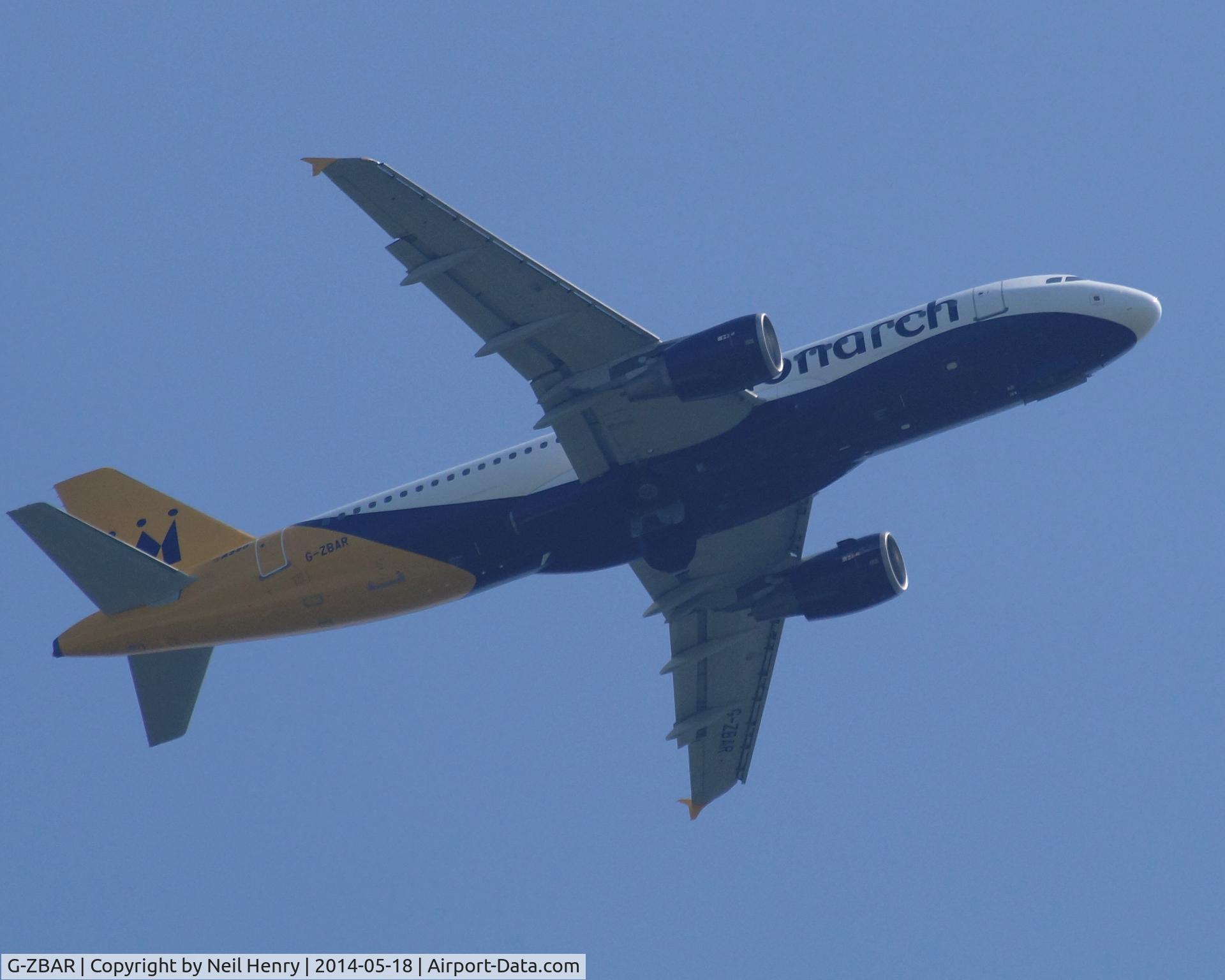 G-ZBAR, 2003 Airbus A320-214 C/N 2142, On eastern approach to London Gatwick - over Newchapel, Surrey