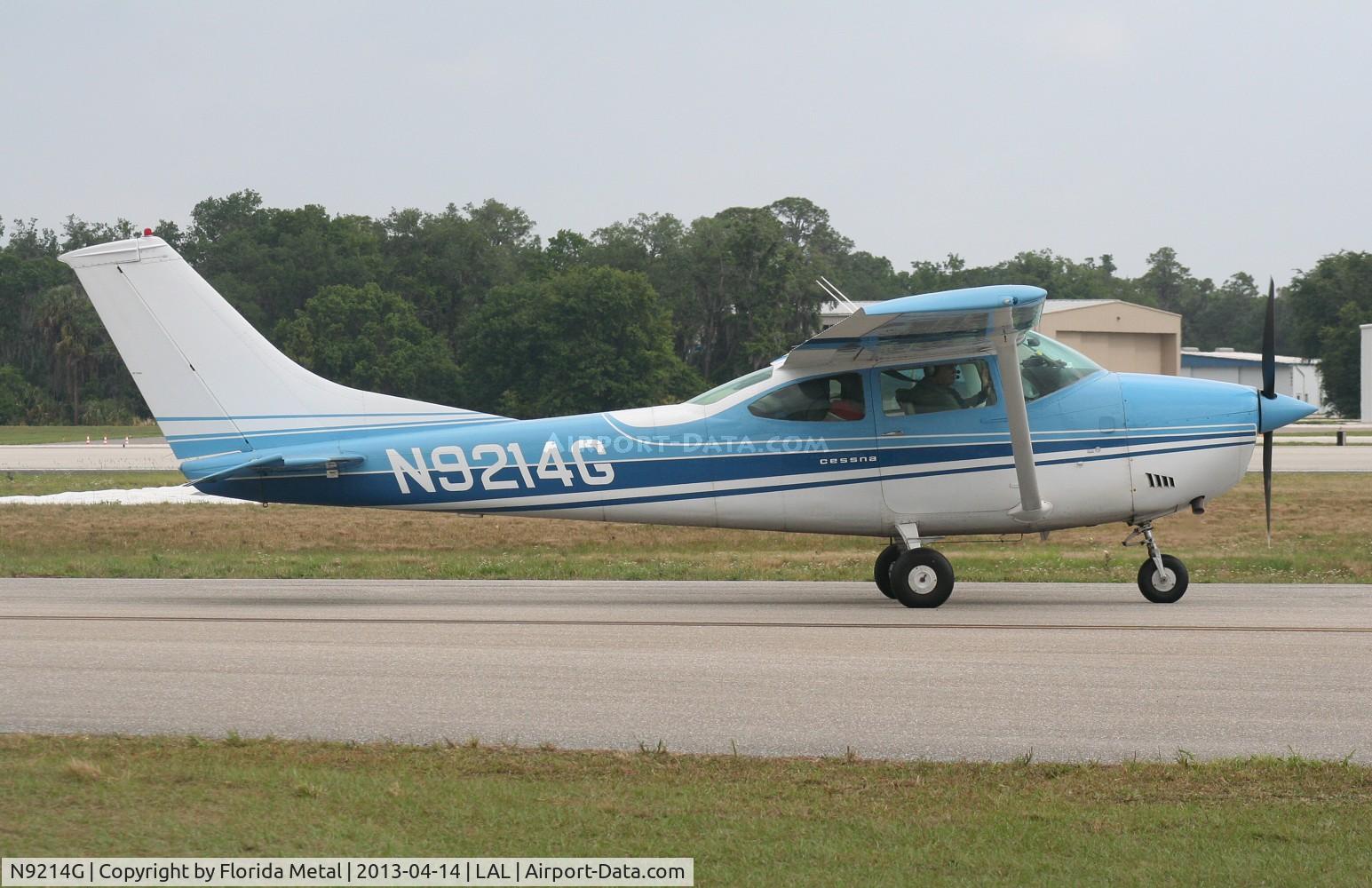 N9214G, 1971 Cessna 182N Skylane C/N 18260754, Cessna 182N at Sun N Fun