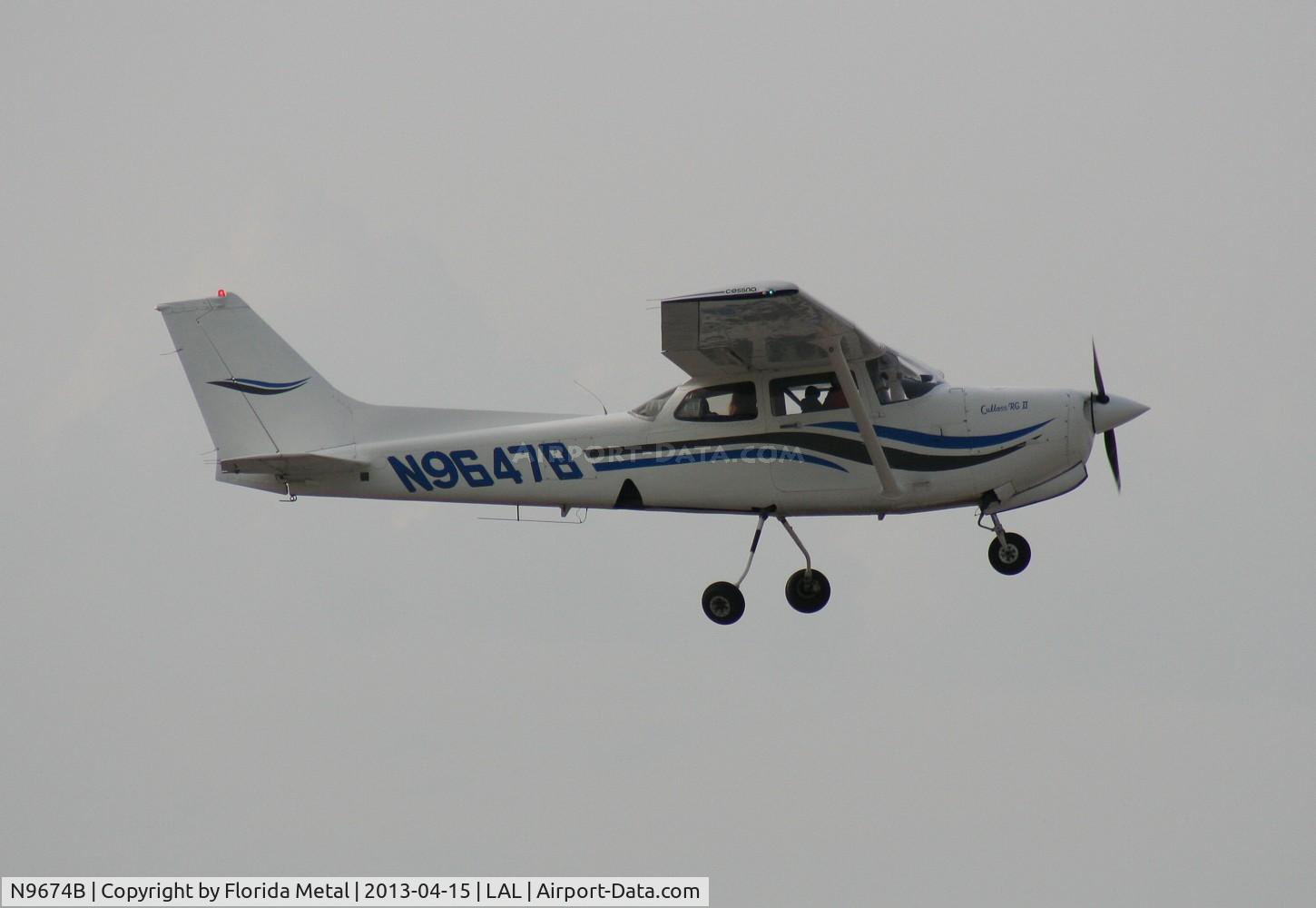 N9674B, Cessna 172RG Cutlass RG C/N 172RG0961, Cessna 172RG Cutlass leaving Sun N Fun