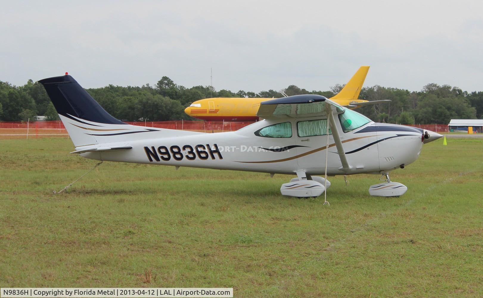 N9836H, 1981 Cessna 182R Skylane C/N 18268057, Cessna 182R at Sun N fun