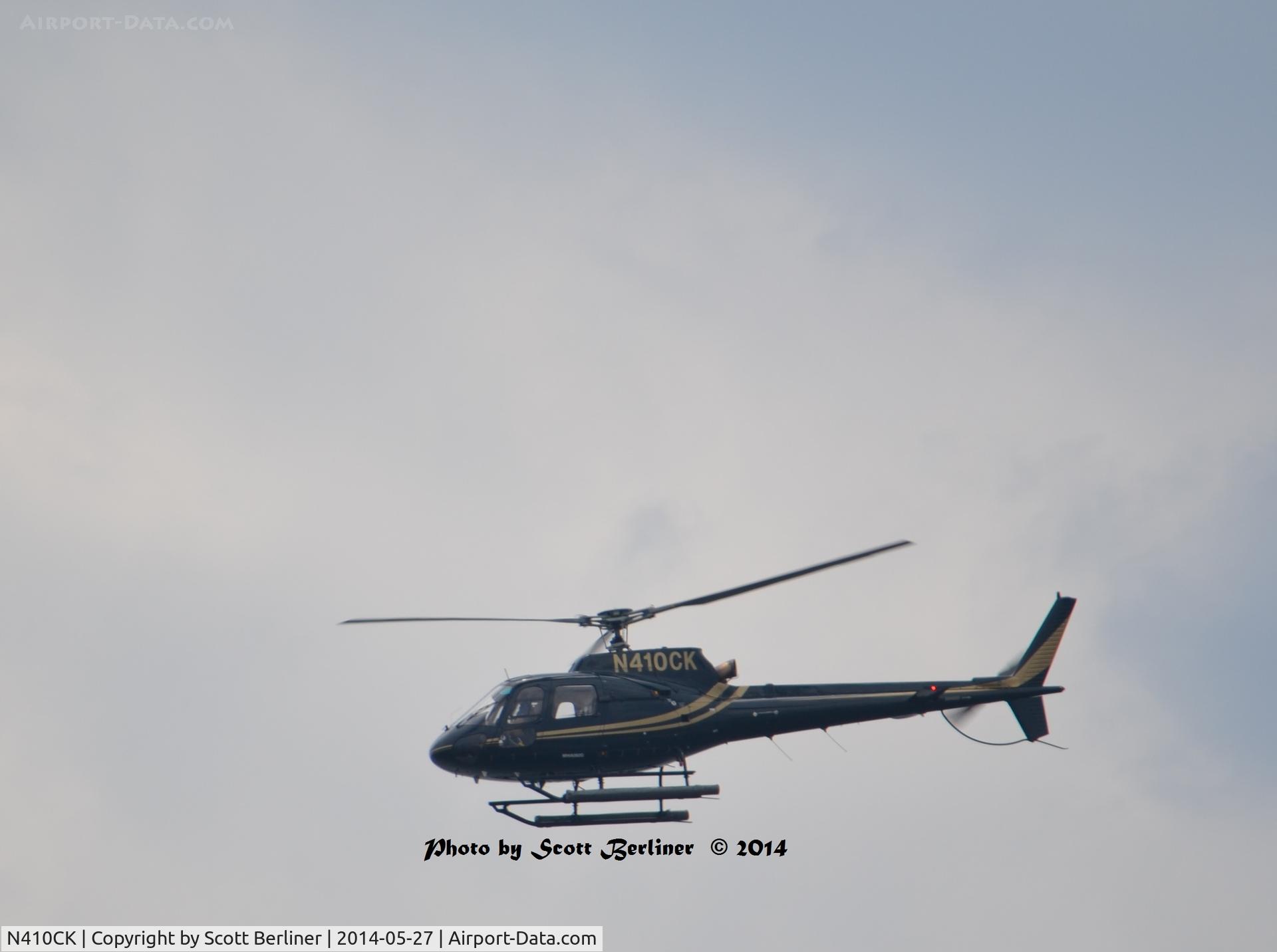 N410CK, 2004 Eurocopter AS-350B-2 Ecureuil C/N 3793, Flying over Coney Island, Brooklyn