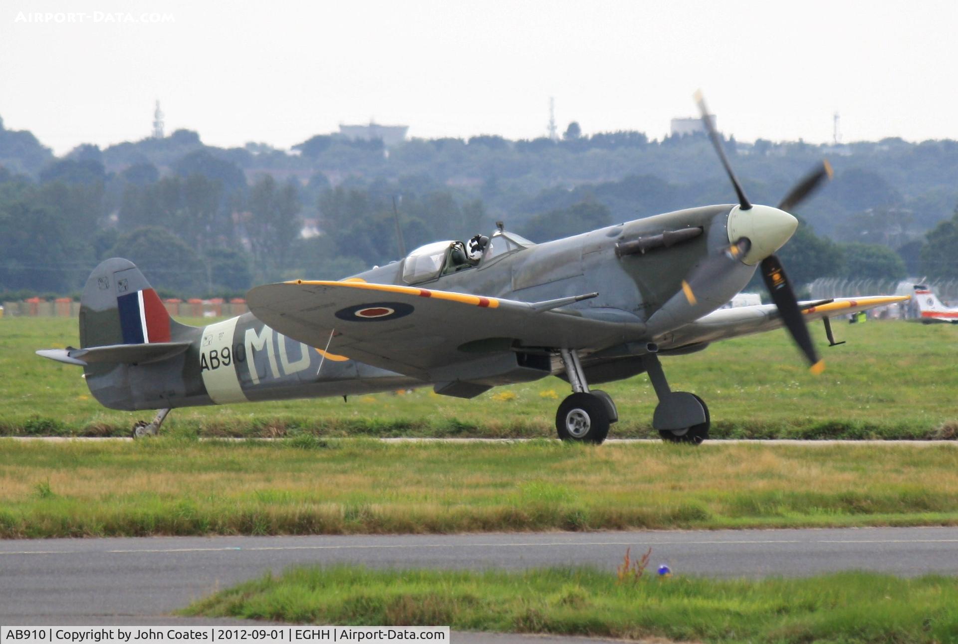 AB910, Supermarine 349 Spitfire LF.Vb C/N CBAF.1061, For seafront show