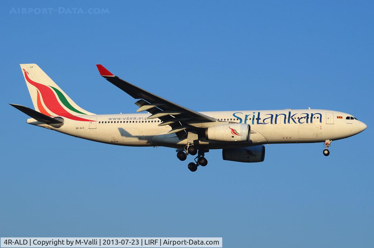 4R-ALD, 1999 Airbus A330-243 C/N 313, SriLankan Airlines