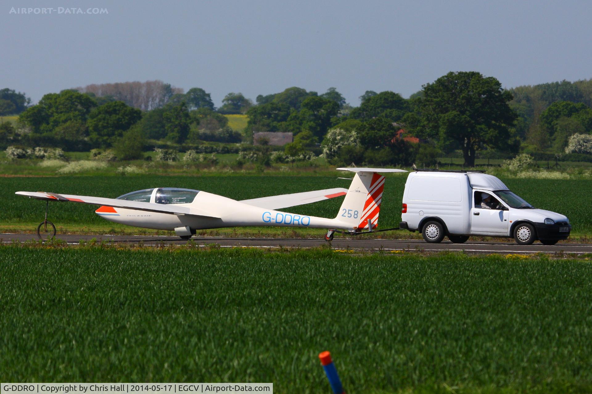 G-DDRO, 1977 Grob G-103 Twin Astir C/N 3027, Sleap resident