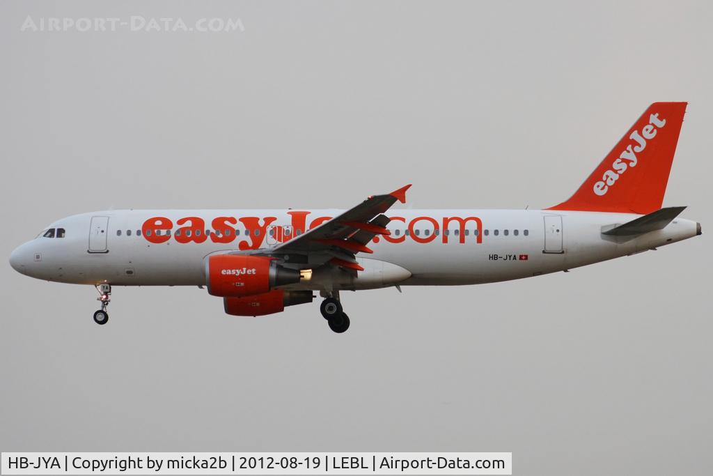HB-JYA, 2010 Airbus A320-214 C/N 4250, Landing