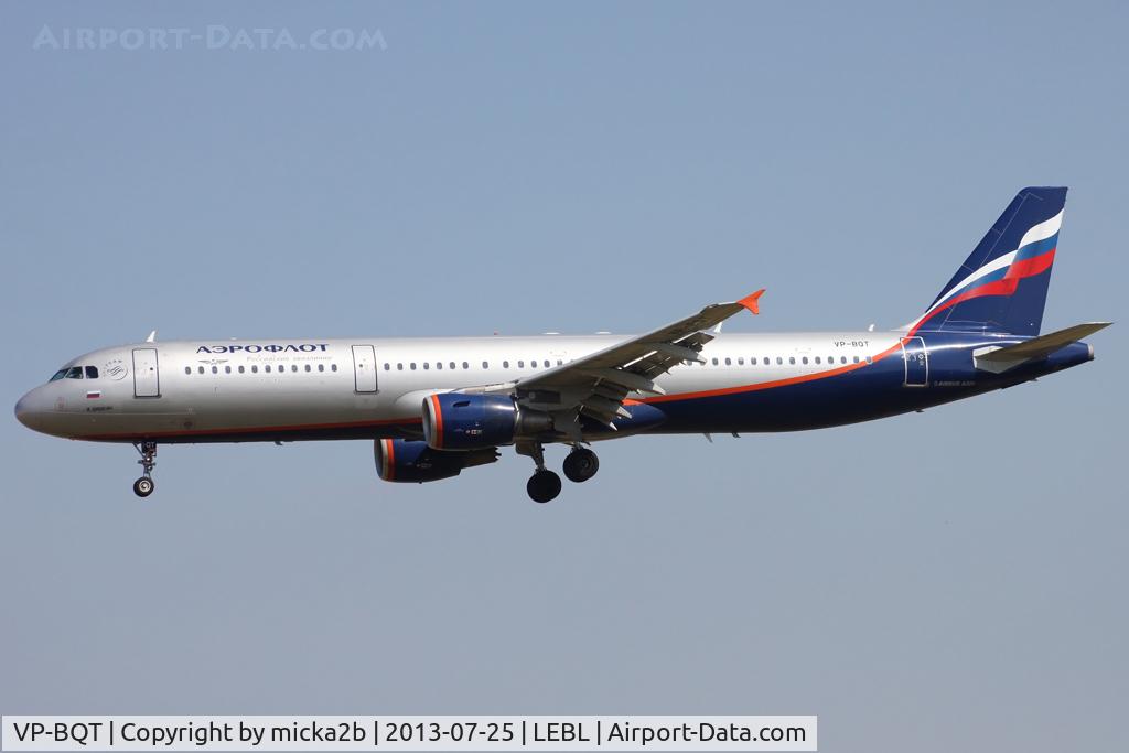 VP-BQT, 2006 Airbus A321-211 C/N 2965, Landing