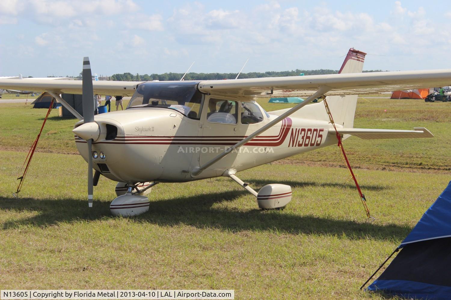 N13605, 1974 Cessna 172M C/N 17262877, Cessna 172M at Sun N Fun