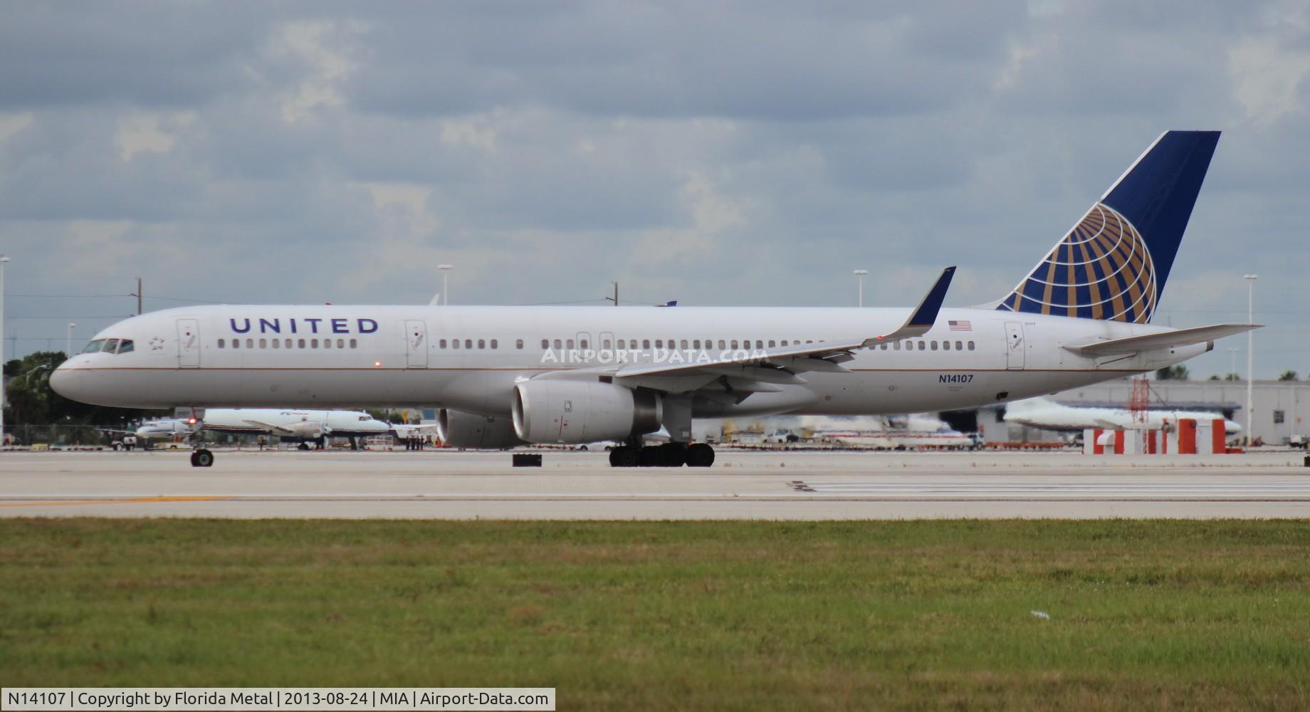 N14107, 1994 Boeing 757-224 C/N 27297, United 757-200