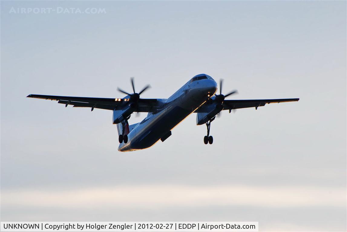 UNKNOWN, Miscellaneous Various C/N unknown, Inbound traffic on final for runway 26R...