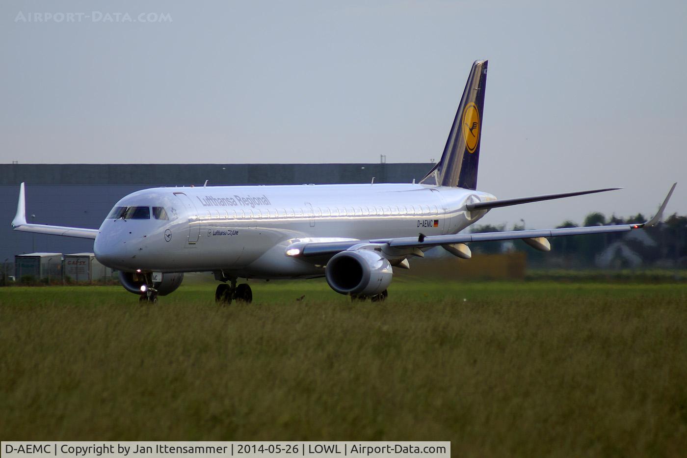 D-AEMC, 2009 Embraer 195LR (ERJ-190-200LR) C/N 19000300, d-aemc