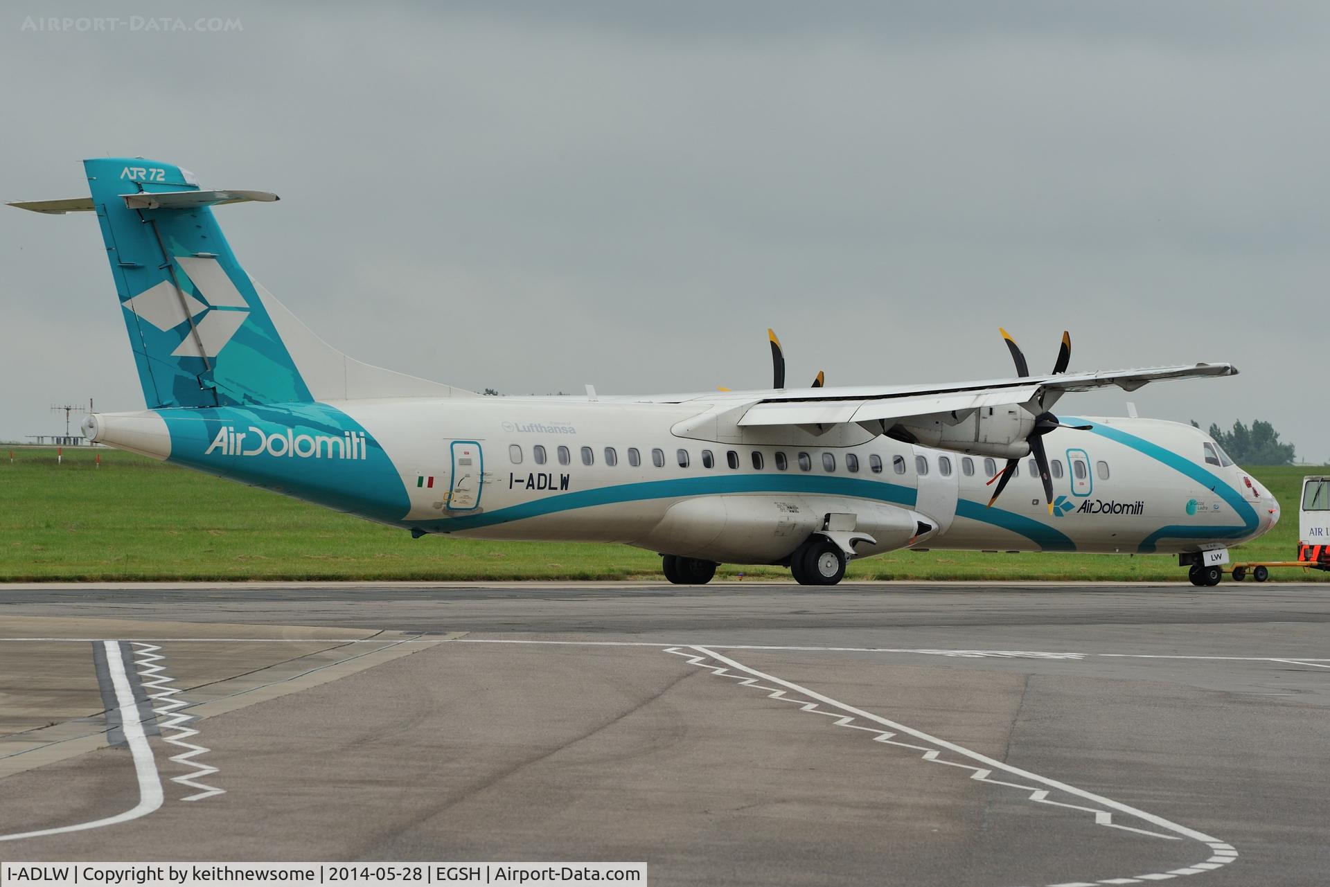 I-ADLW, 2004 ATR 72-212A C/N 707, Arriving for paintwork.