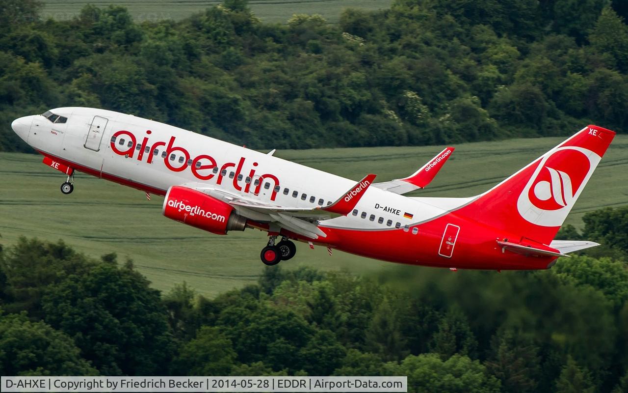 D-AHXE, 2007 Boeing 737-7K5 C/N 35135, departure to Tegel via RW27