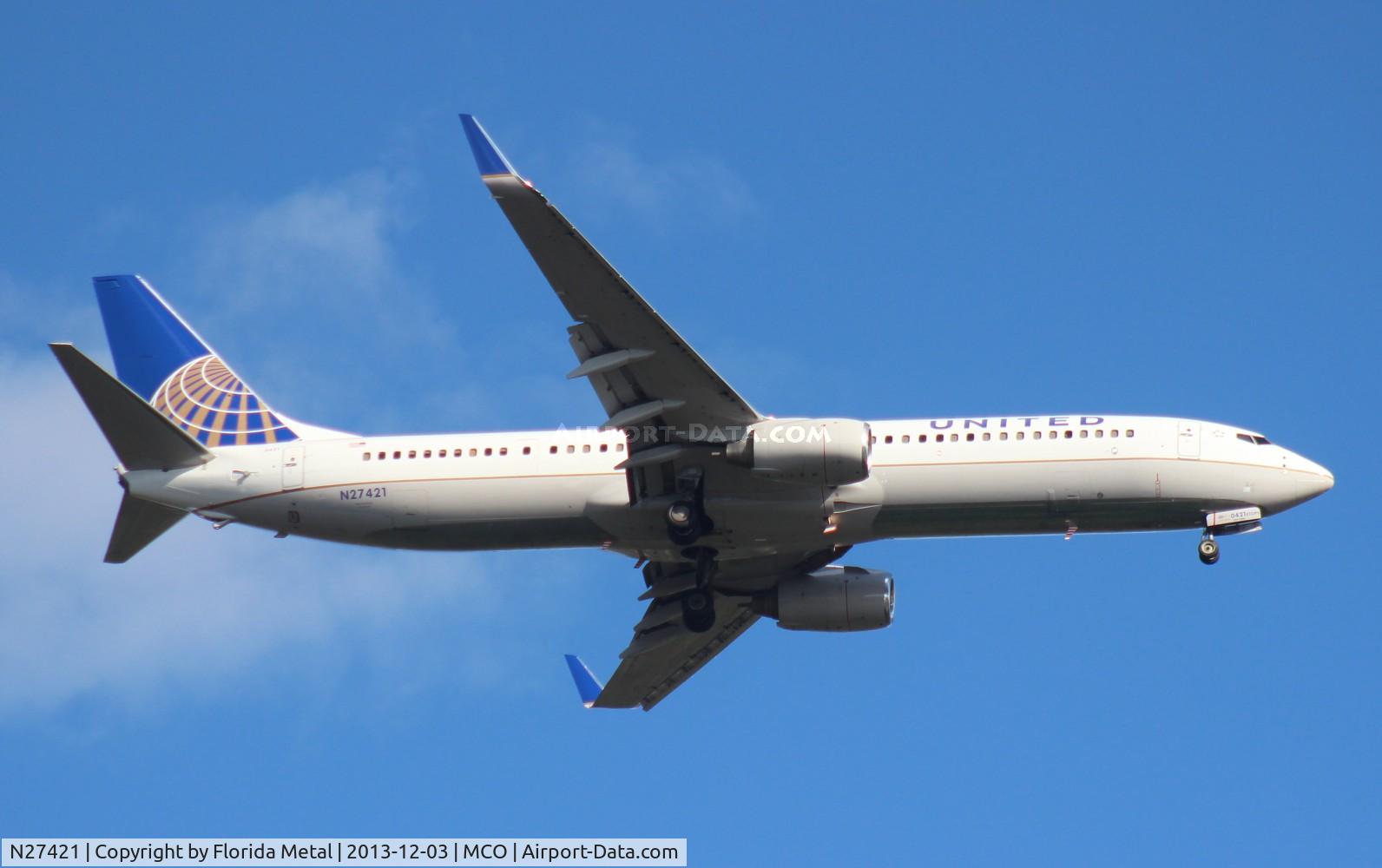 N27421, 2008 Boeing 737-924/ER C/N 37094, United 737-900