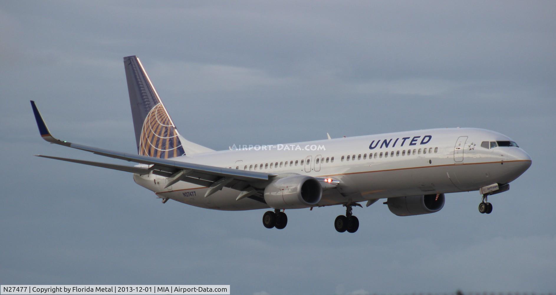 N27477, 2013 Boeing 737-924/ER C/N 31647, United 737-900