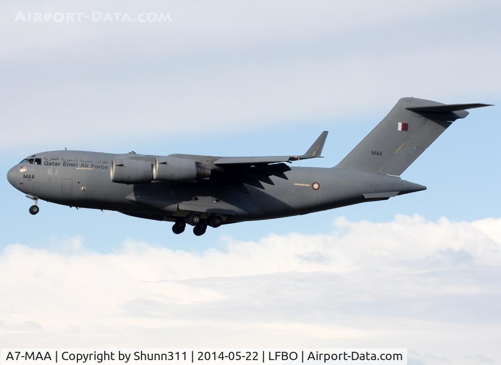 A7-MAA, 2009 Boeing C-17A Globemaster III C/N F-208/QA-1, Landing rwy 32L