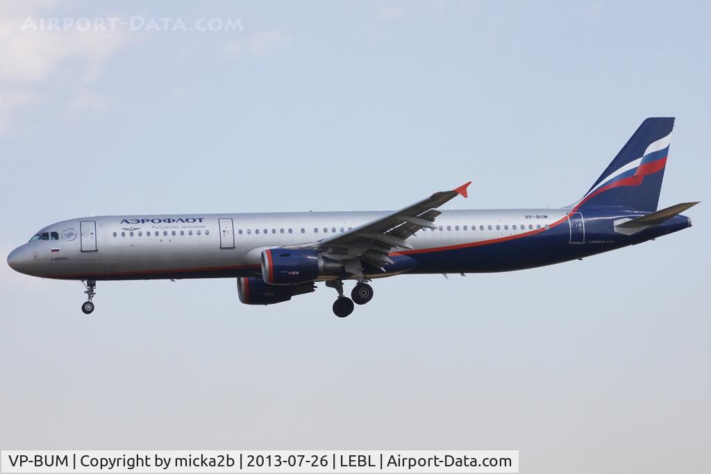 VP-BUM, 2007 Airbus A321-211 C/N 3267, Landing