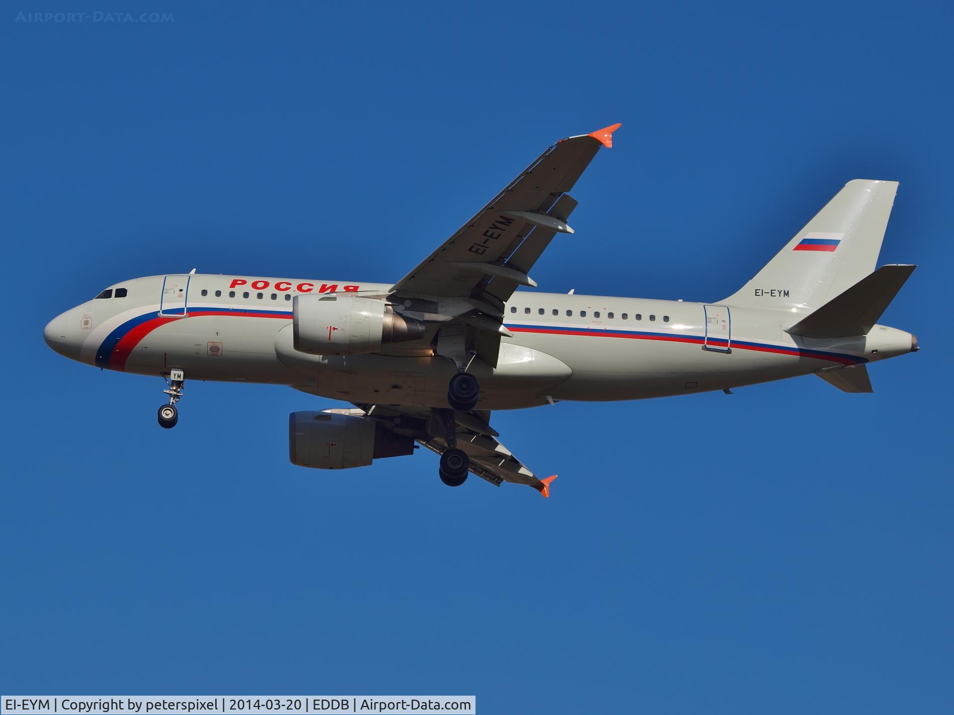 EI-EYM, 2005 Airbus A319-111 C/N 2497, Landeanflug auf den Flughafen SXL