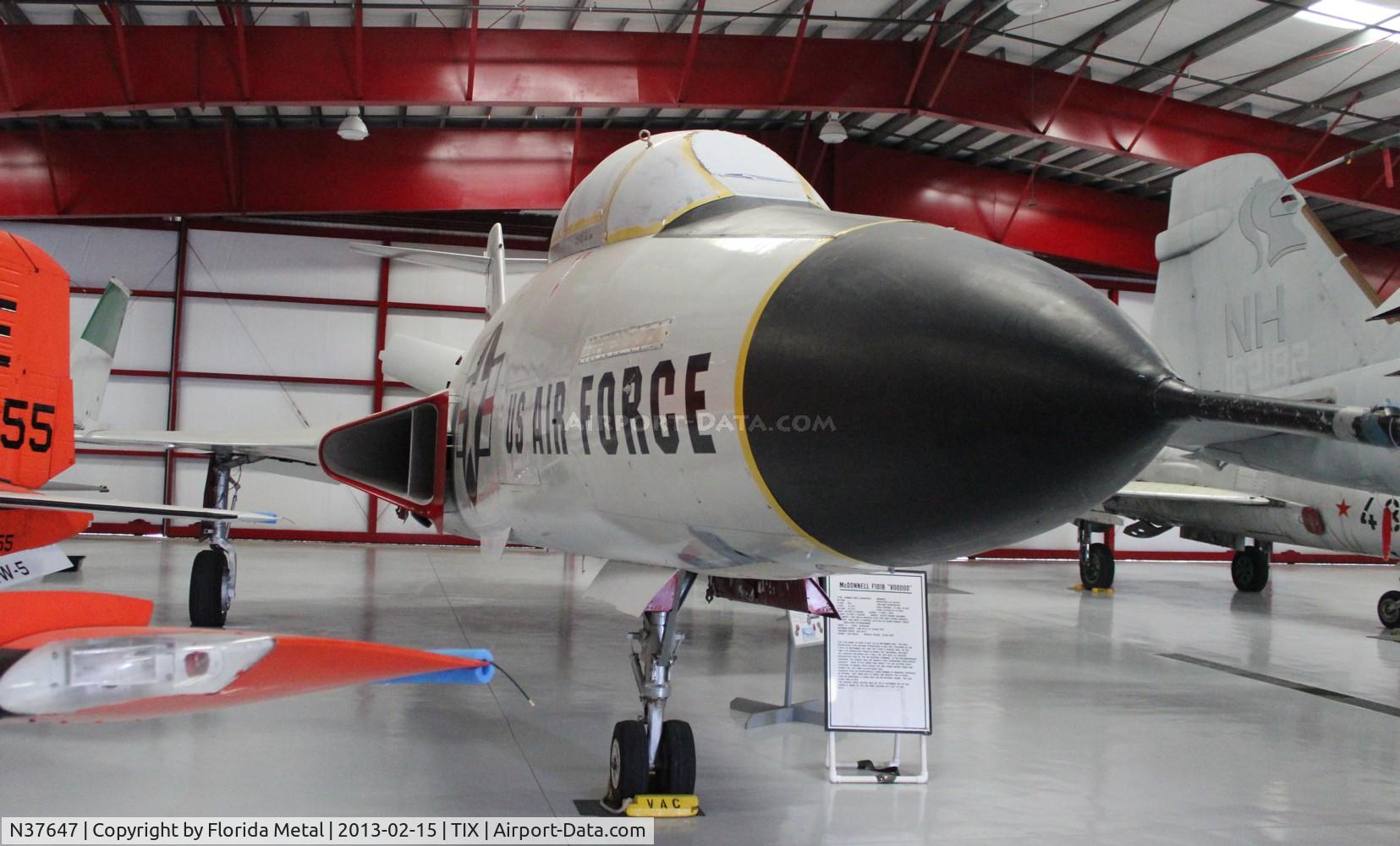 N37647, 1959 McDonnell F-101F Voodoo C/N 724, F-101F Voodoo at Valiant Air Command