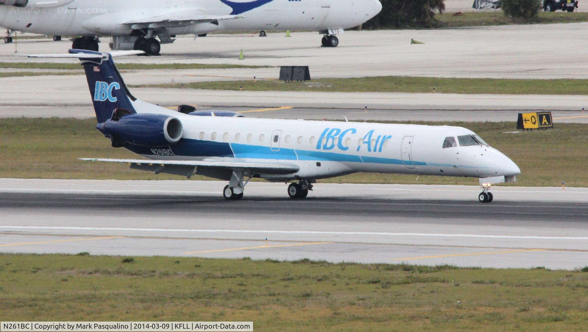 N261BC, 1998 Embraer EMB-145EP (ERJ-145EP) C/N 145082, EMB-145EP