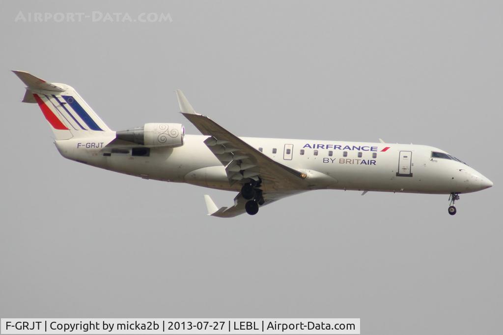 F-GRJT, 2000 Canadair CRJ-100ER (CL-600-2B19) C/N 7389, Landing