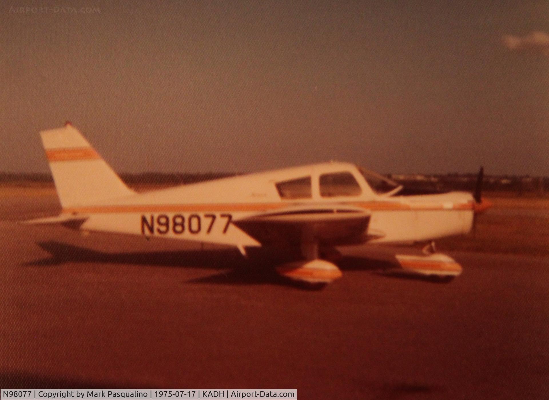 N98077, 1969 Piper PA-28-140 C/N 28-26029, Piper PA-28-140