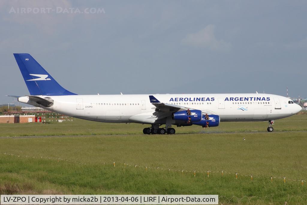 LV-ZPO, 1993 Airbus A340-211 C/N 063, Taxiing