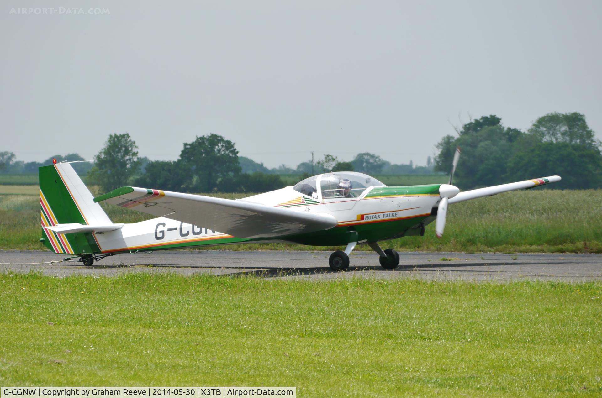 G-CGNW, 1996 Scheibe SF-25C Falke C/N 44615, About to take part in a glider launch.