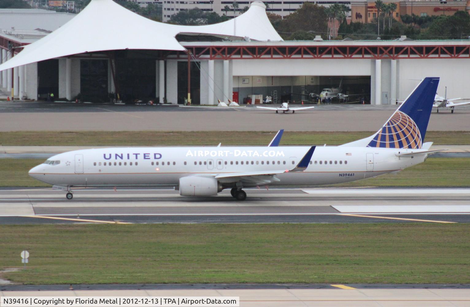 N39416, 2008 Boeing 737-924/ER C/N 37093, United 737-900