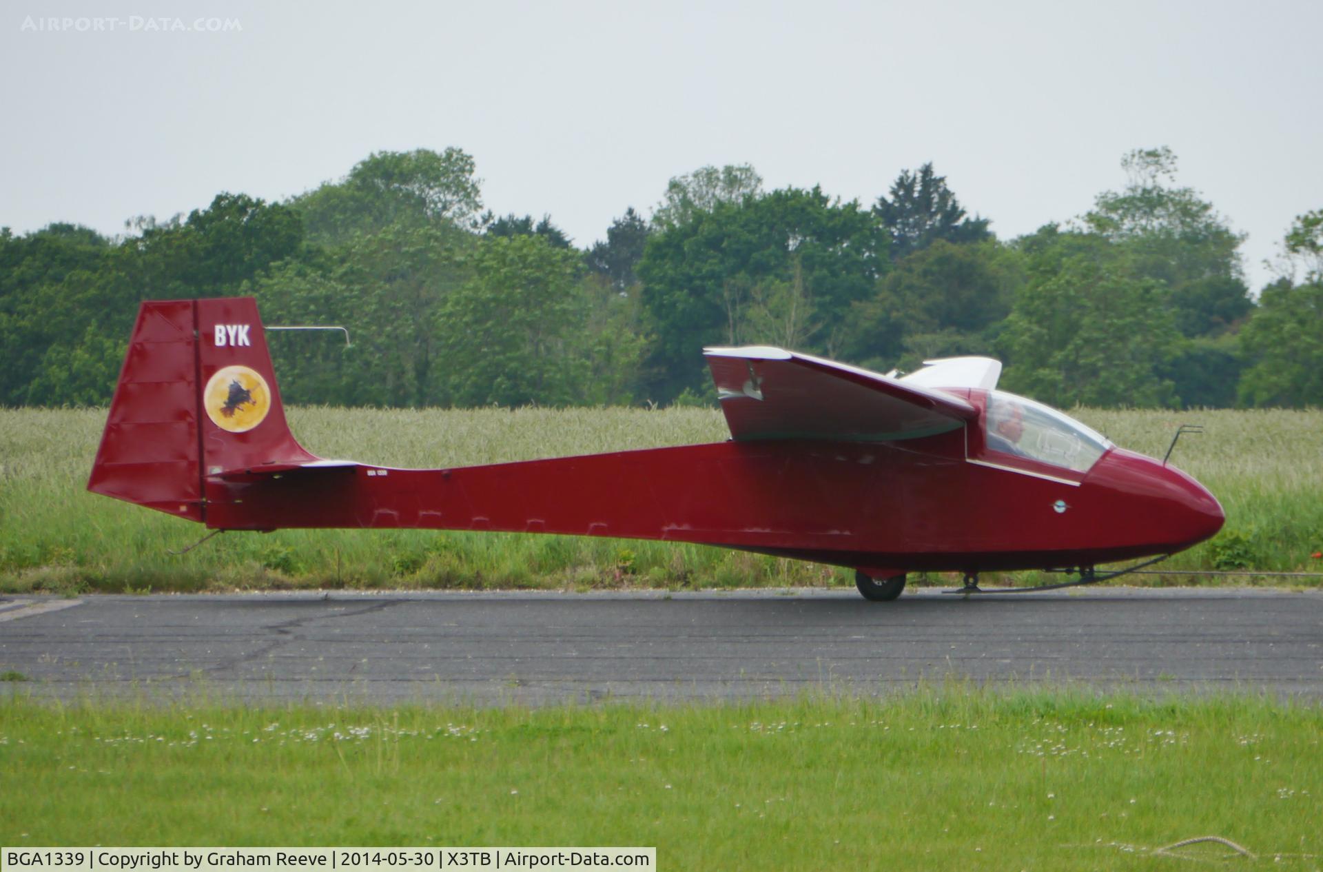 BGA1339, Slingsby T-45 Swallow C/N 1566, About to take off.