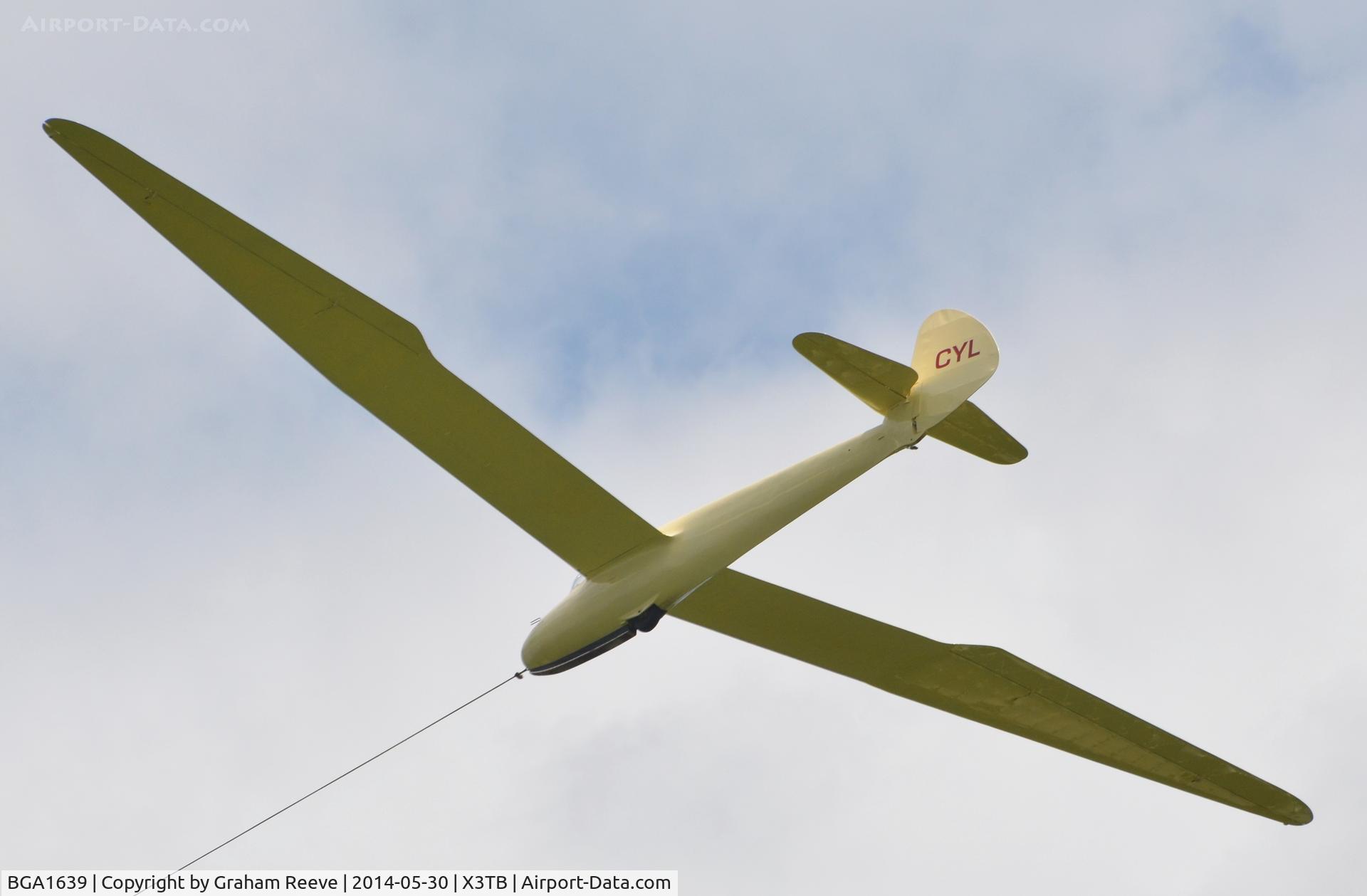 BGA1639, Schempp-Hirth Goppingen Go 3 Minimoa C/N 378, Just taken off.