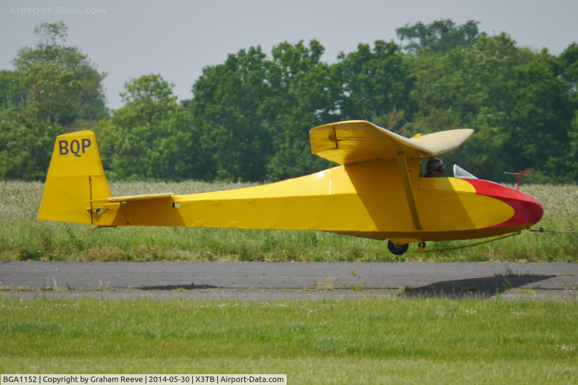 BGA1152, Slingsby T.30B Prefect C/N 0000, Taking off from Tibenham.
