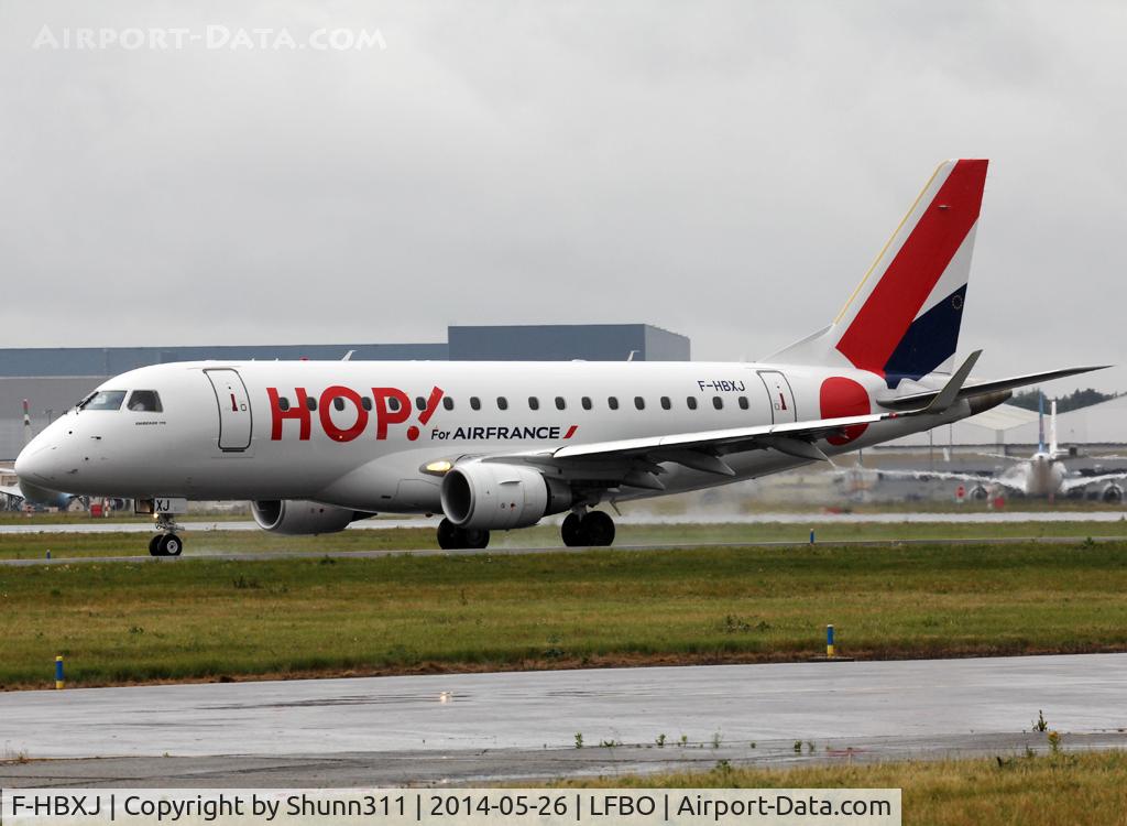 F-HBXJ, 2010 Embraer 170ST (ERJ-170-100ST) C/N 17000312, Taxiing rwy 32R for departure...