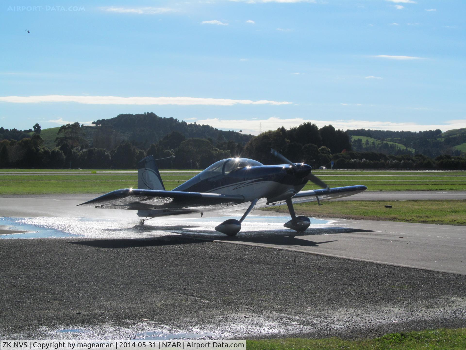 ZK-NVS, 2009 Vans RV-7 C/N 72596, arriving at ardmore