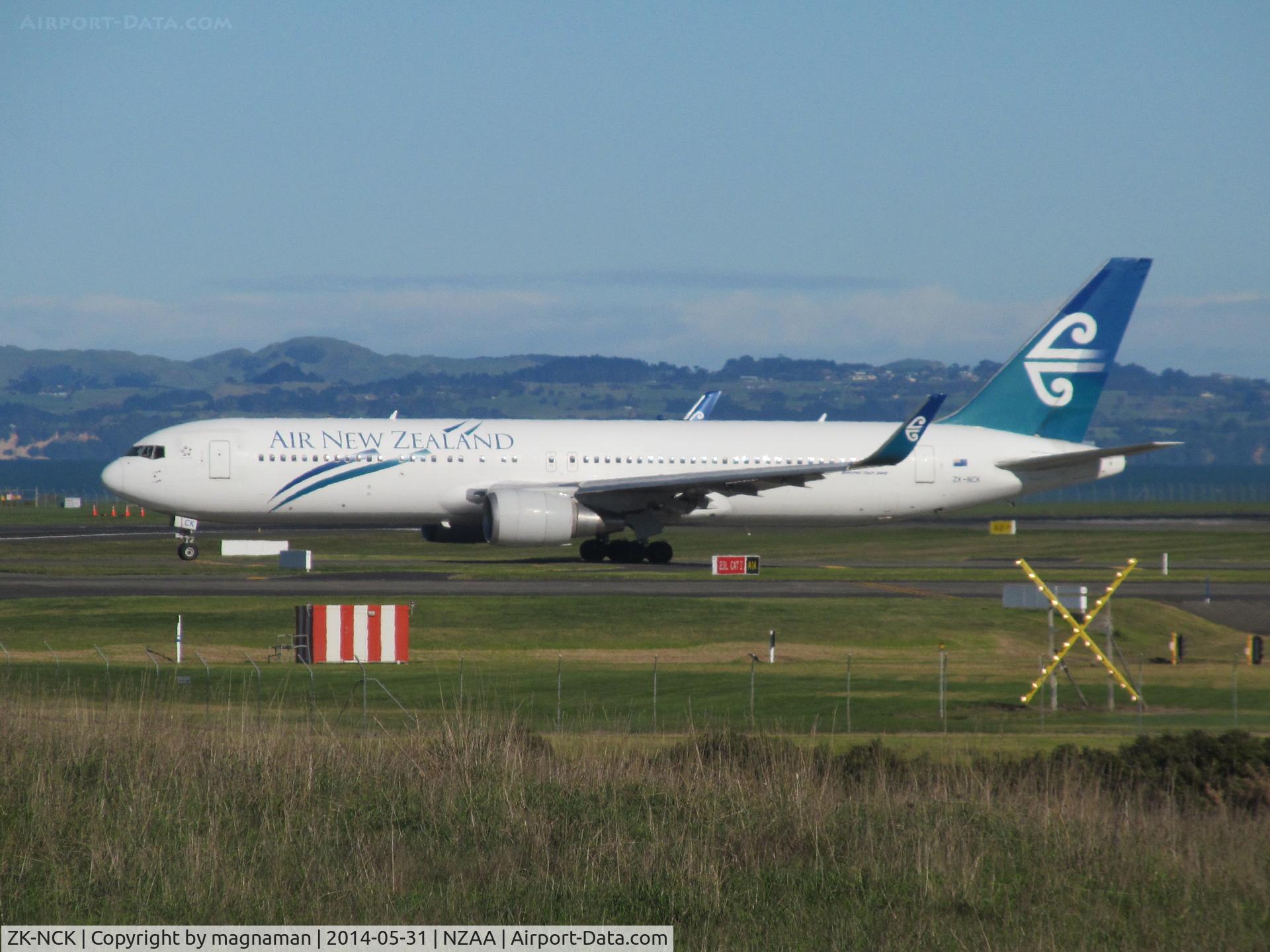 ZK-NCK, 1997 Boeing 767-319/ER C/N 26971, ready for line up