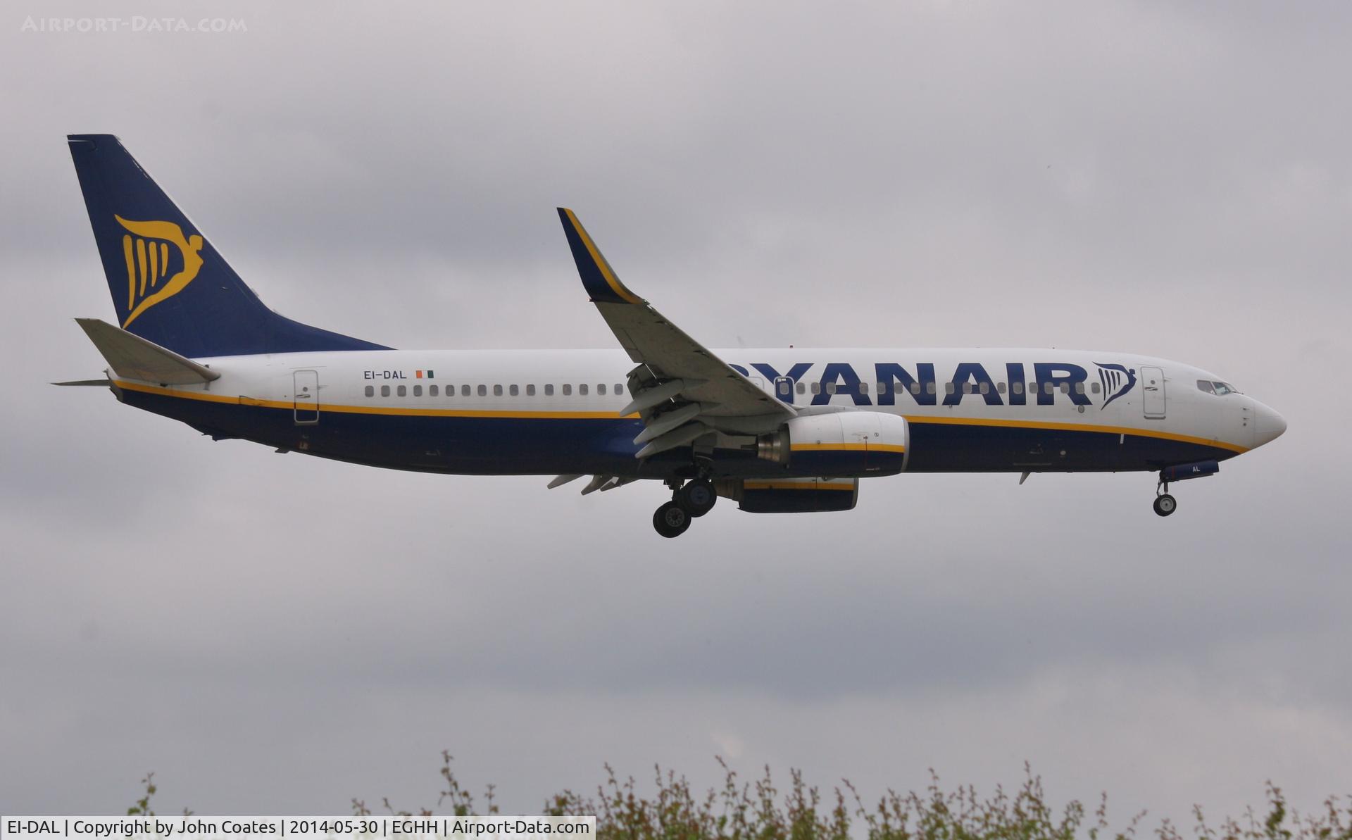EI-DAL, 2003 Boeing 737-8AS C/N 33718, Arriving 08