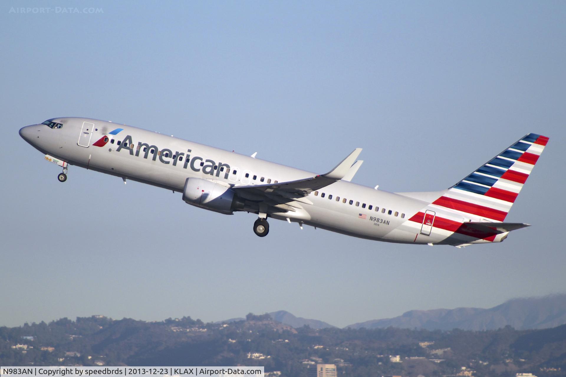 N983AN, Boeing 737-823 C/N 29570, American Airlines 737-800