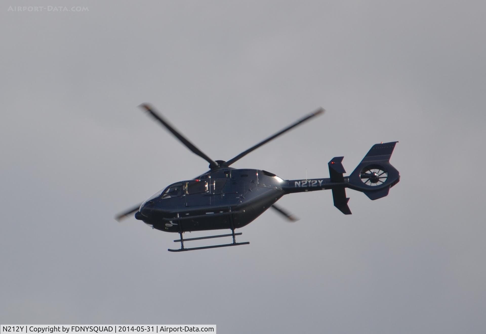 N212Y, 1929 Travel Air B-4000 C/N 1260, Flying over Coney Island, New York