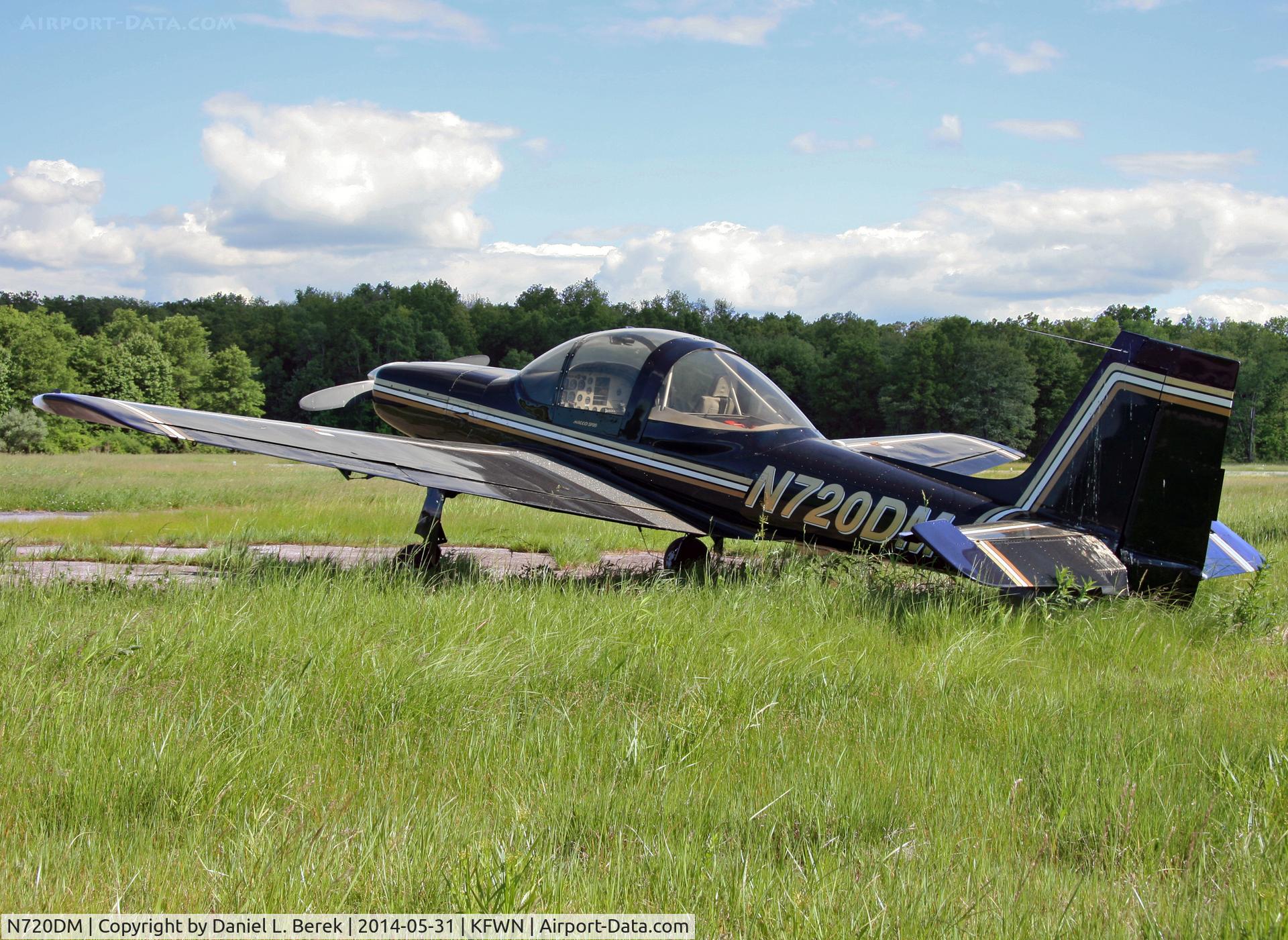 N720DM, 2000 Meyers MAC-145A C/N 308, Covered with bird droppings, this poor aircraft appears to have been sitting around for a while.  She may be up for sale; let's hope she finds a good home and returns to the air once again.
