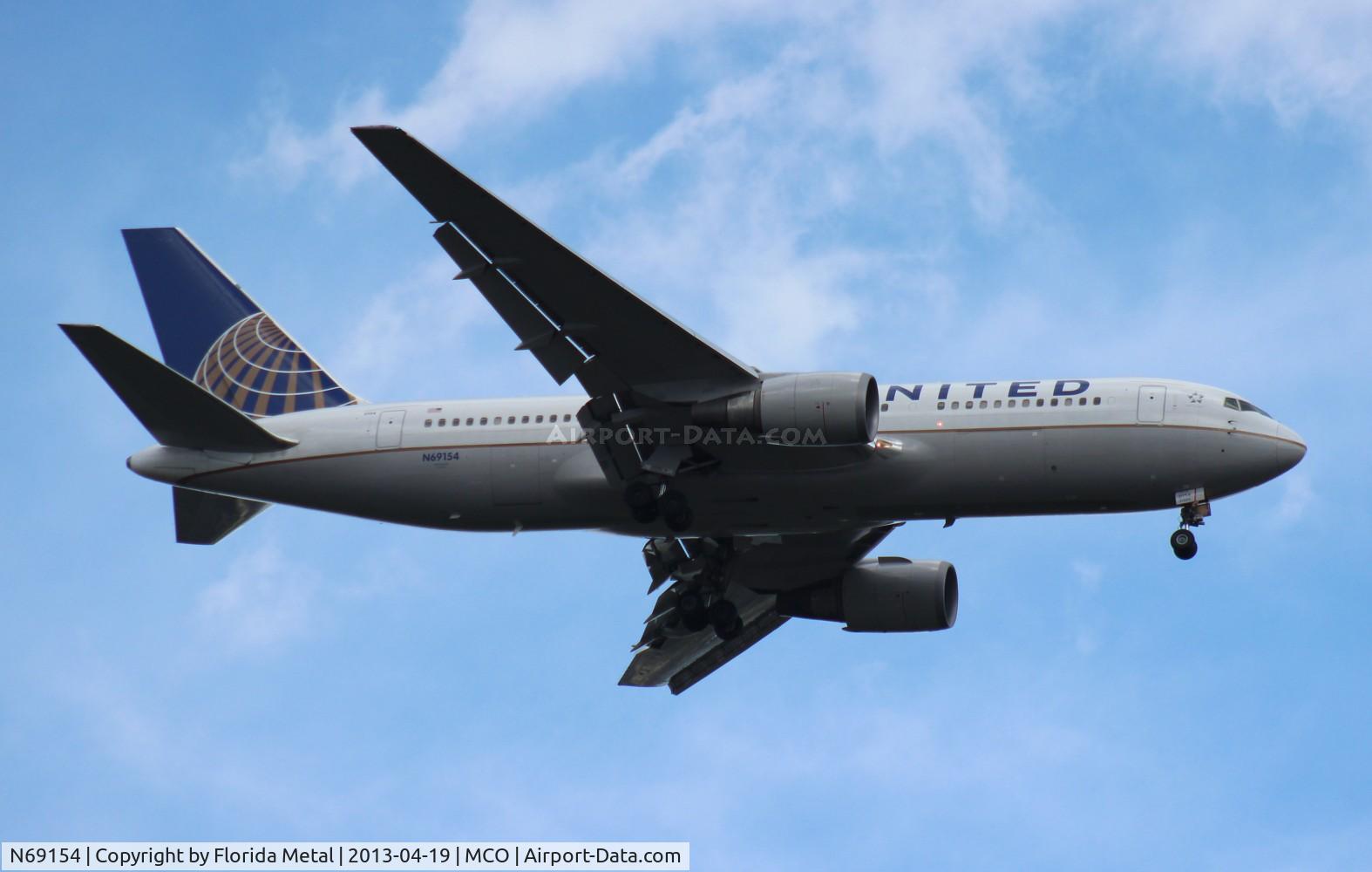 N69154, 2001 Boeing 767-224 C/N 30433, United 767-200