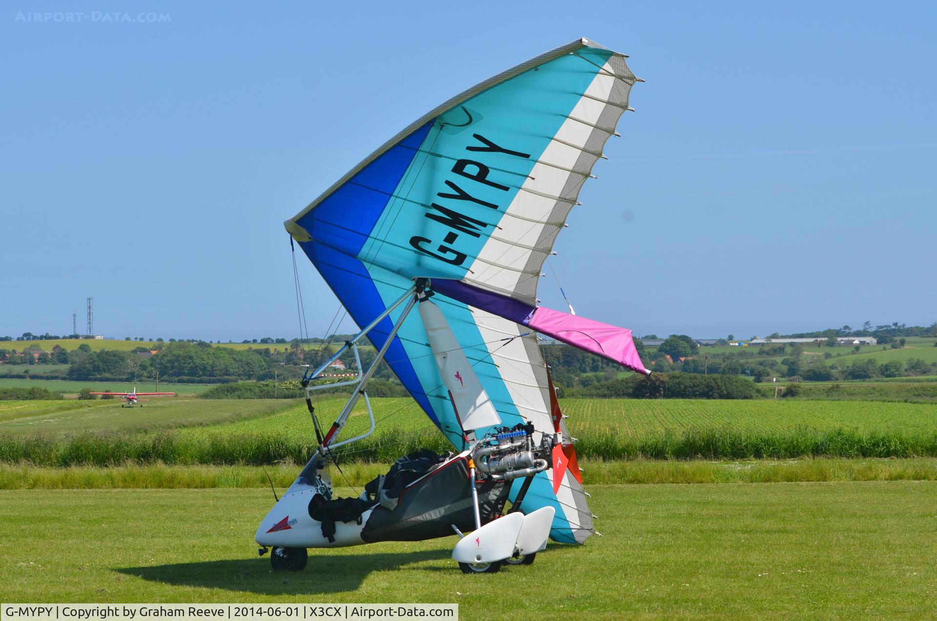 G-MYPY, 1994 Solar Wings Pegasus Quantum 15 C/N 6786, Parked at Northrepps.