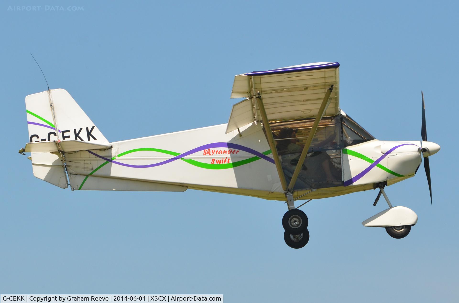 G-CEKK, 2007 Skyranger Swift 912S(1) C/N BMAA/HB/522, about to land at Northrepps.
