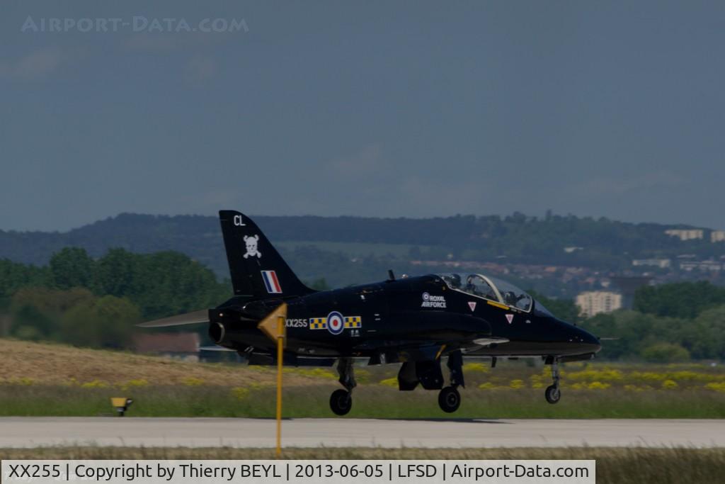 XX255, 1978 Hawker Siddeley Hawk T.1A C/N 091/312091/0573, Exercice with AlphaJet from 