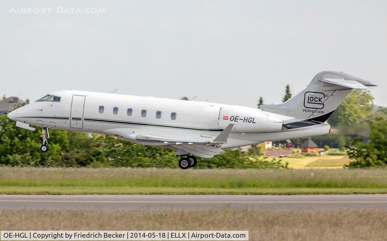 OE-HGL, 2011 Bombardier Challenger 300 (BD-100-1A10) C/N 20335, departure via RW06