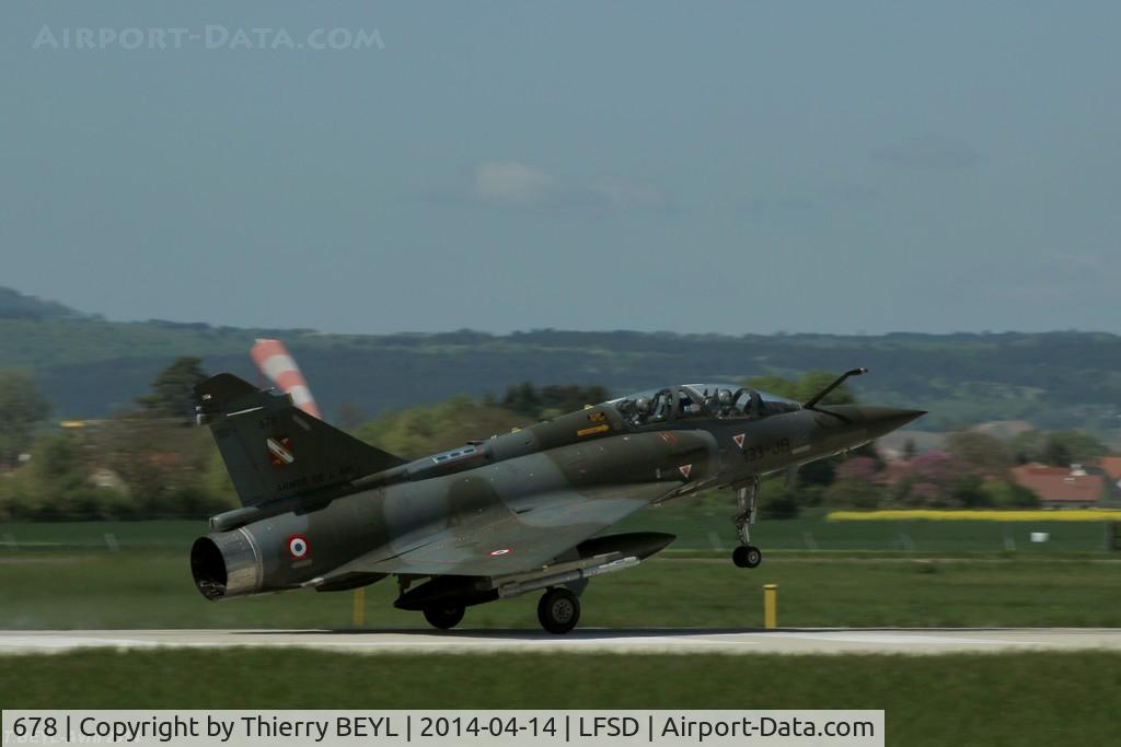 678, Dassault Mirage 2000D C/N 552, Landing for stopover