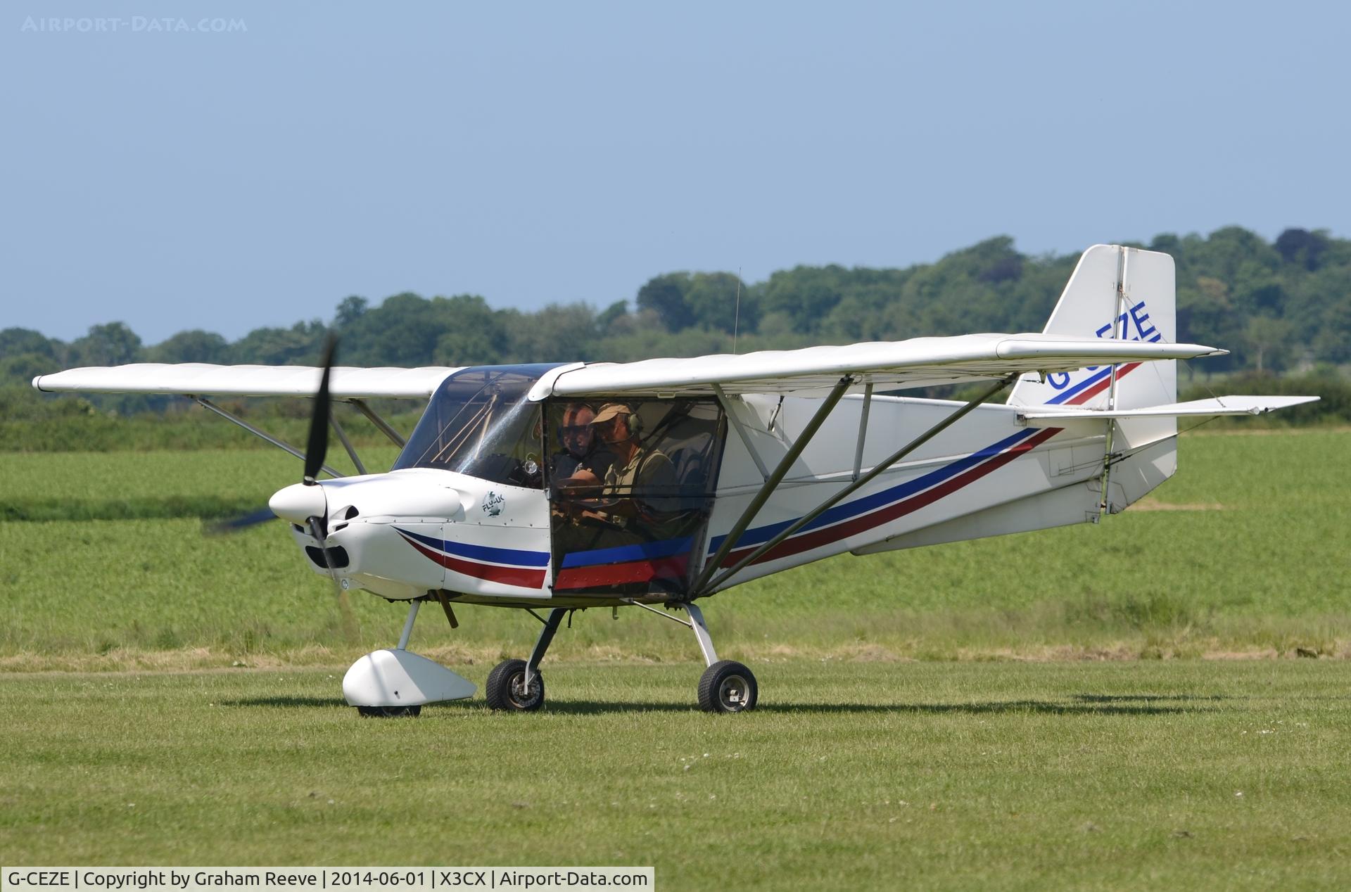 G-CEZE, 2007 Skyranger Swift 912S(1) C/N BMAA/HB/555, Just landed at Northrepps.