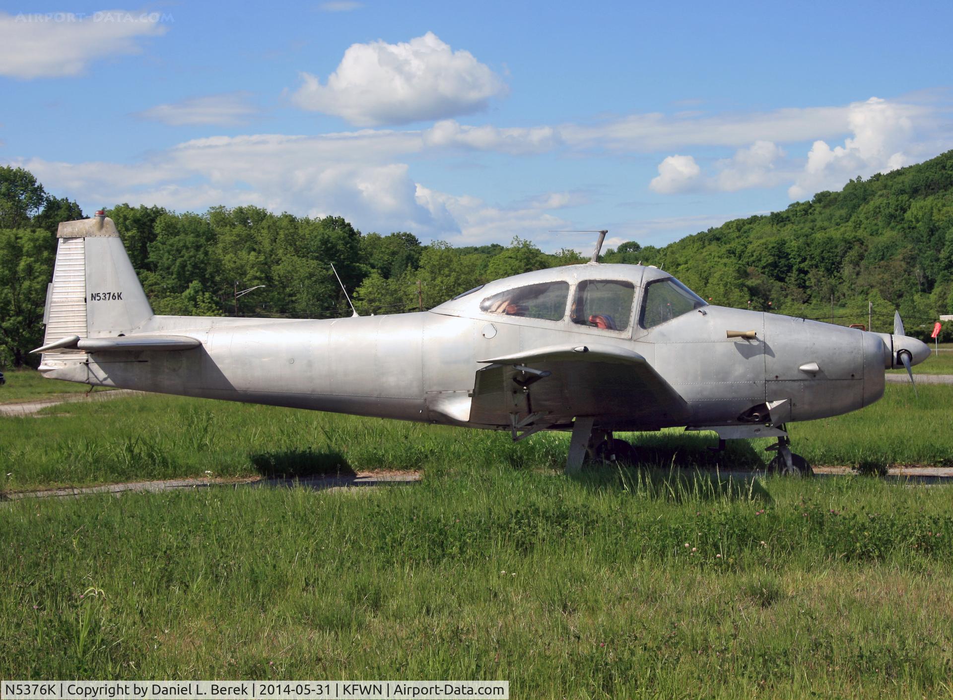 N5376K, 1951 Ryan NAVION B C/N NAV-4-2276B, An old classic strikes a fine profile.