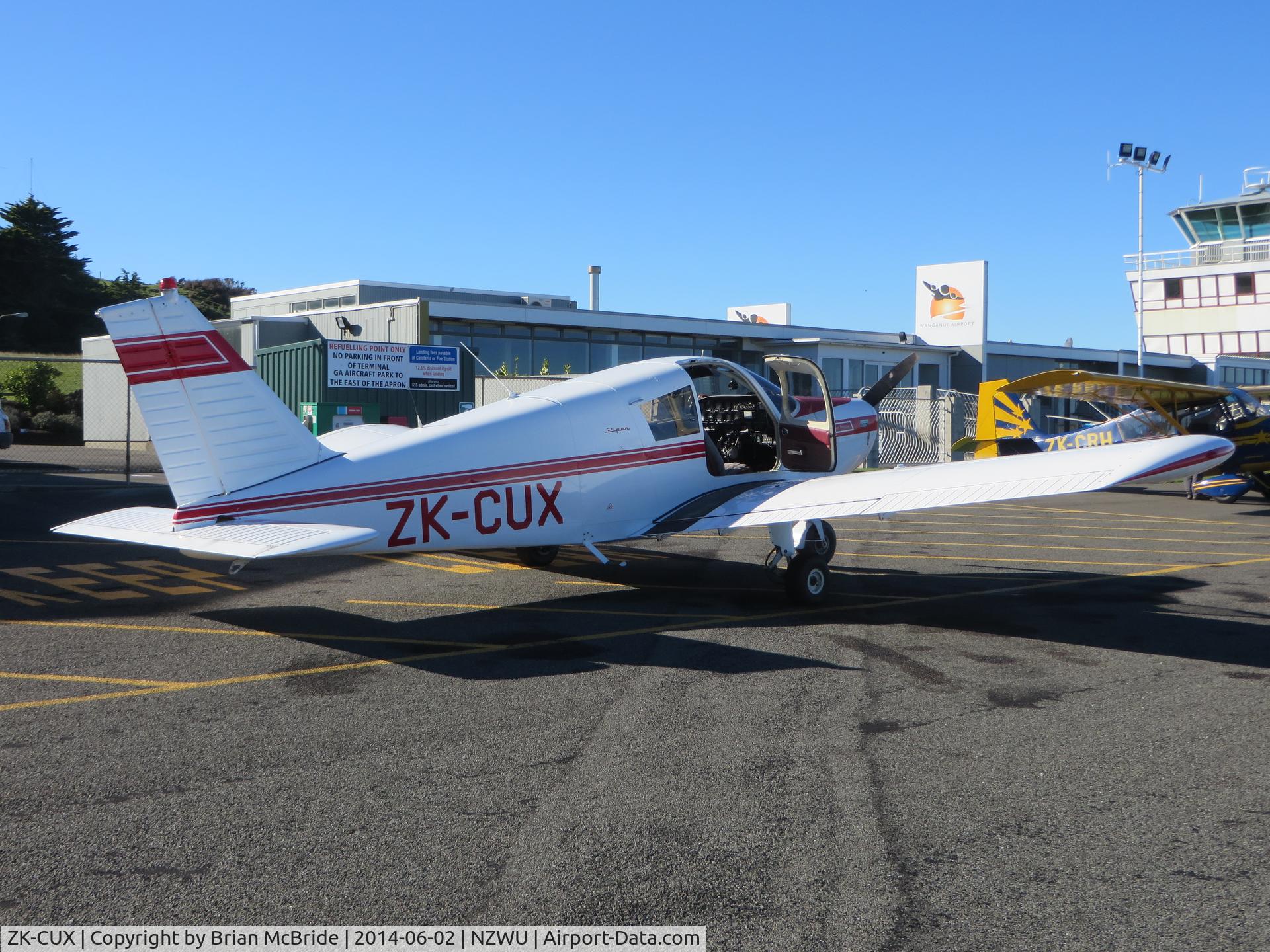 ZK-CUX, Piper PA-28-140 C/N 28-26943, Piper PA-28-140. ZK-CUX cn 28-26943. Wanganui (WAG NZWU). Image © Brian McBride. 02 June 2014